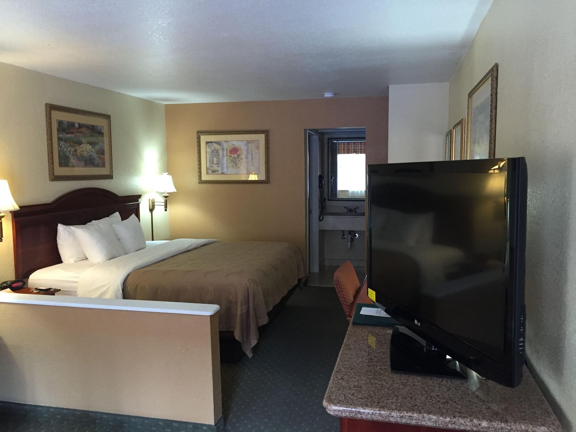 Econo Lodge Inn & Suites Eagle Pass Bagian luar foto