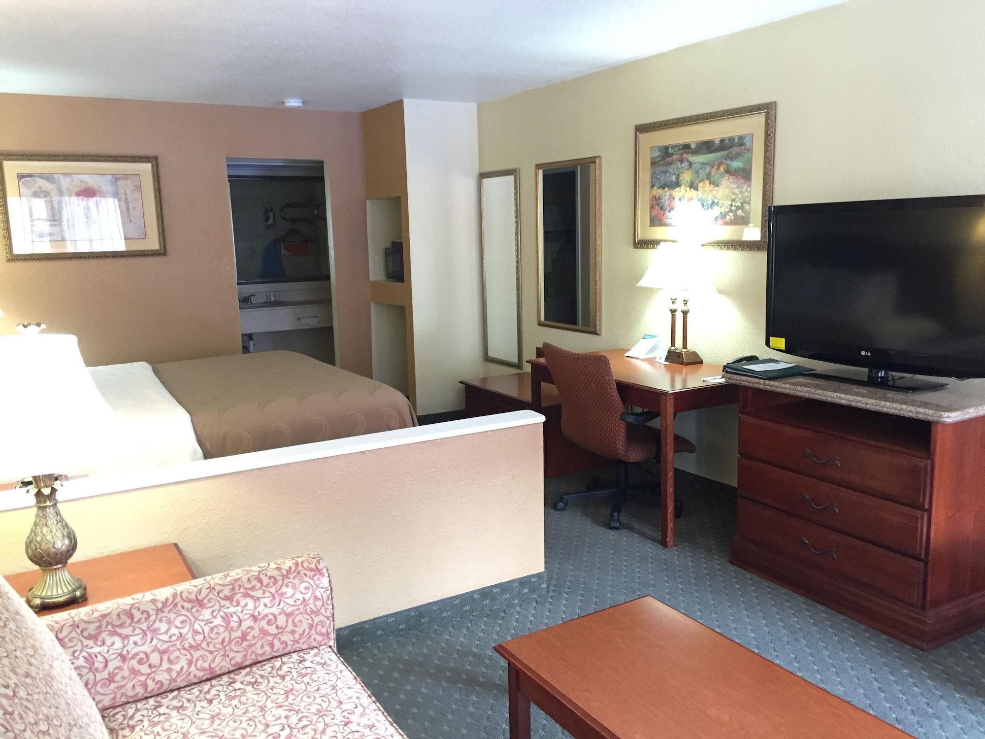 Econo Lodge Inn & Suites Eagle Pass Bagian luar foto