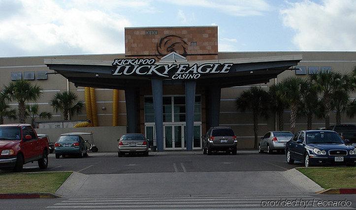 Econo Lodge Inn & Suites Eagle Pass Bagian luar foto
