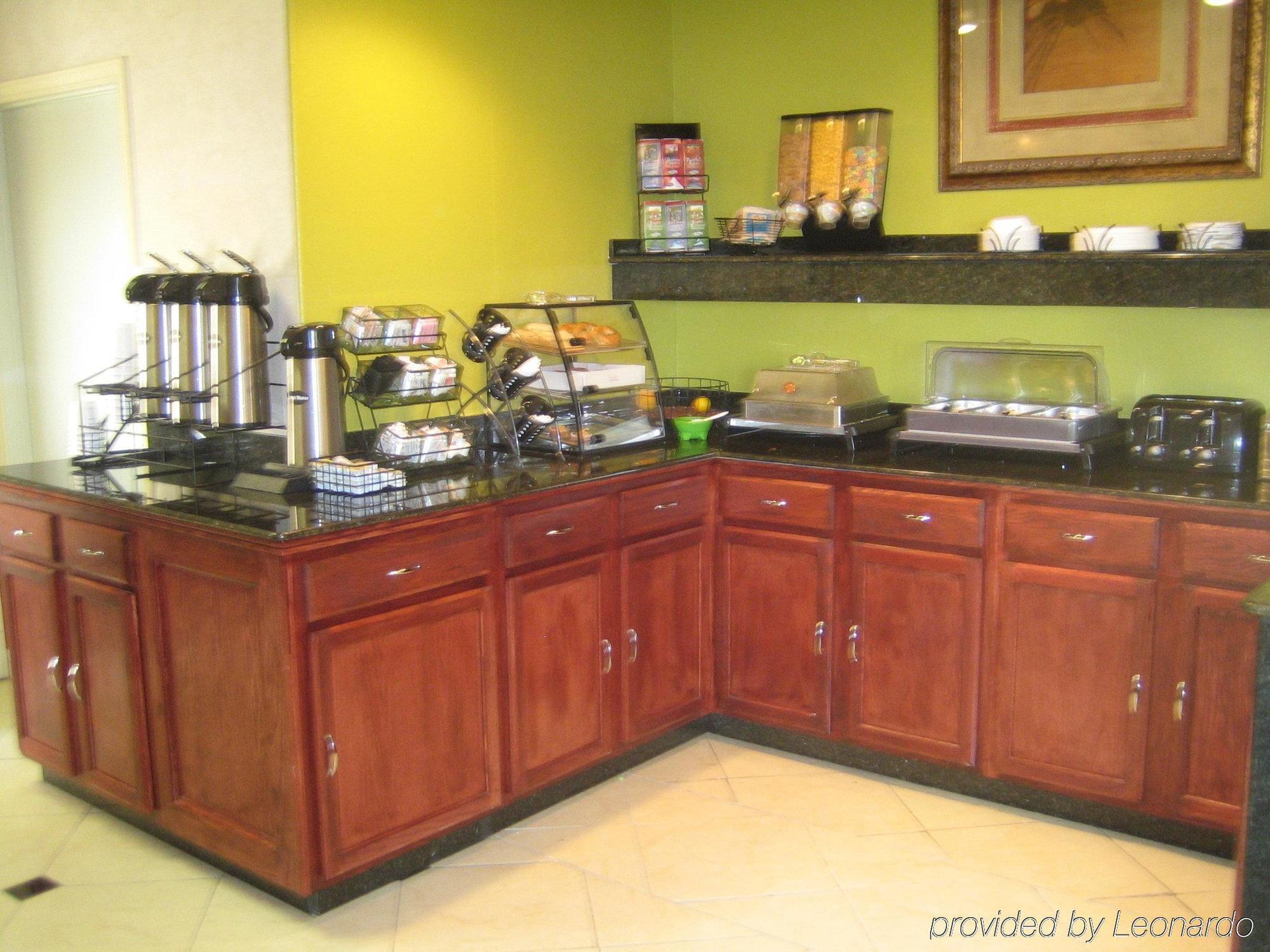 Econo Lodge Inn & Suites Eagle Pass Restoran foto